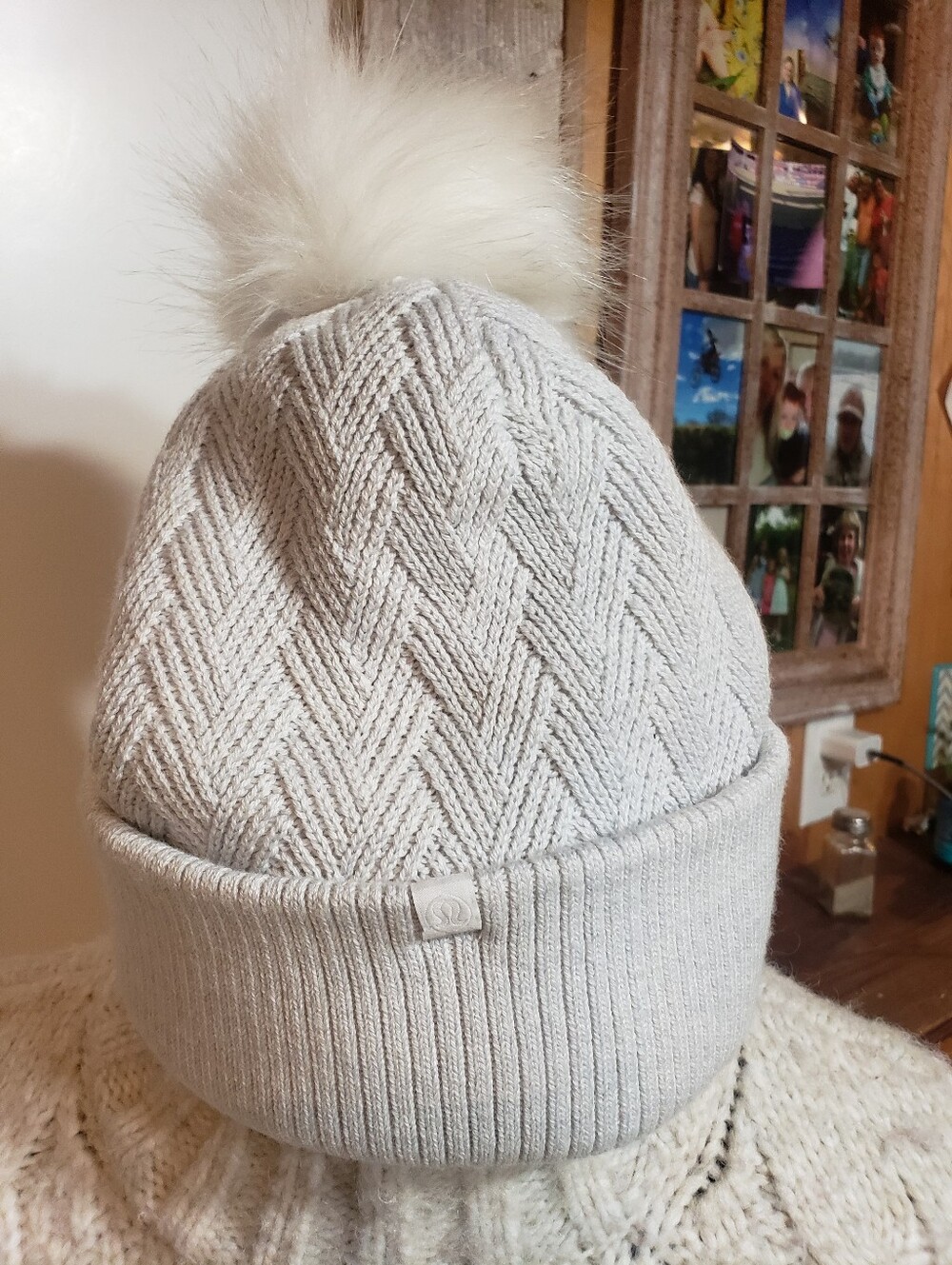 Lululemon Sherpa Weave Pom Pom Beanie Gray Sherpa Lined Herringbone Pattern
